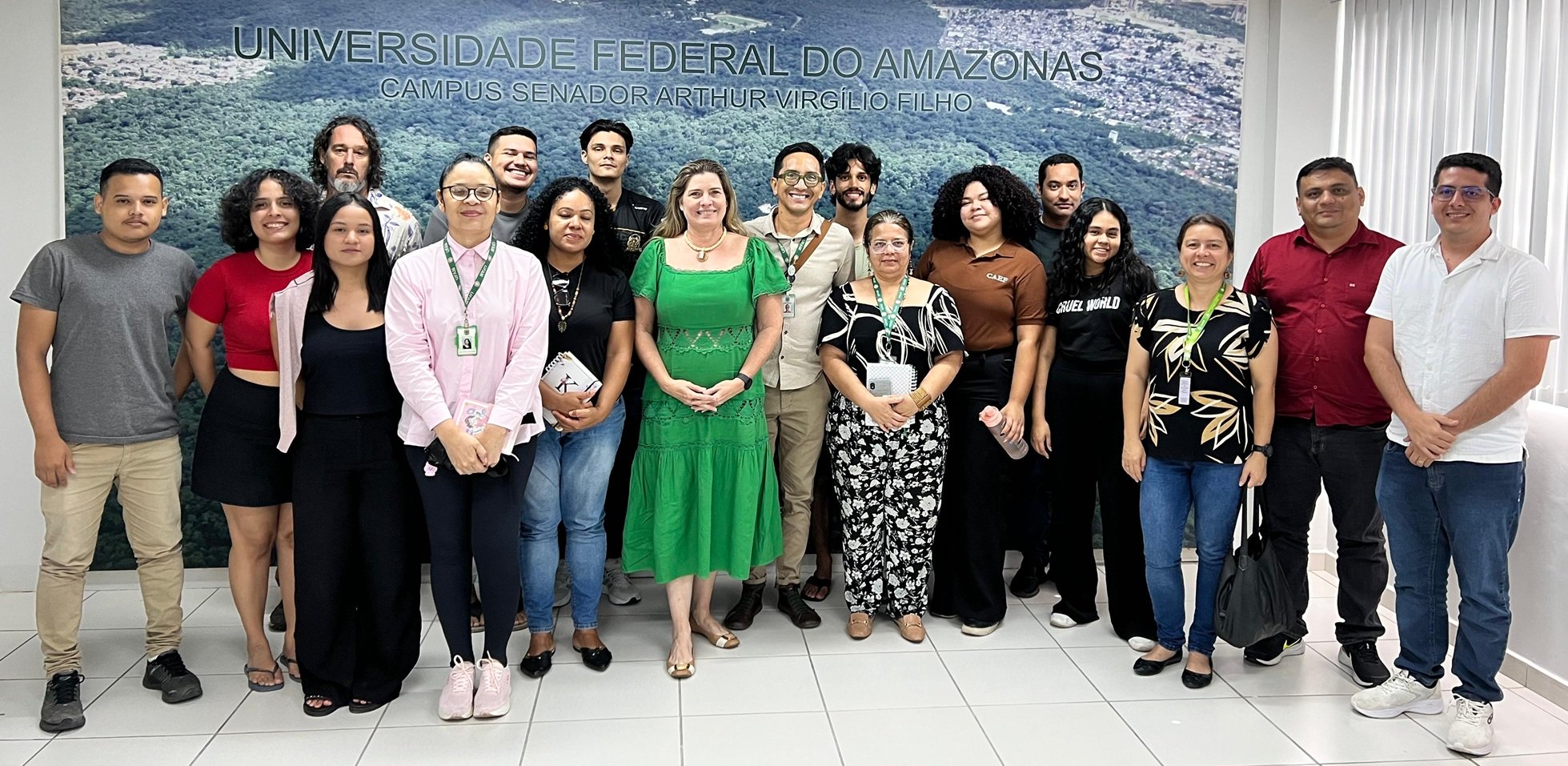 Reitoria da Ufam dialoga com comunidade acadêmica da FCA sobre transporte para a Fazenda Experimental